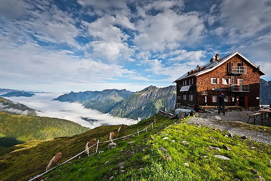 Kaltenberghütte | © Michael Dörfer Die Kaltenberghütte im Verwall, eine der Nachbarhütten der Konstanzer Hütte. | © Michael Dörfer